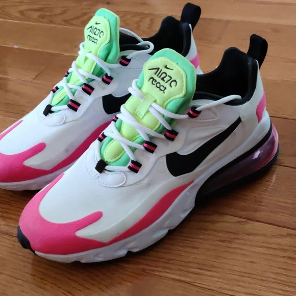 Women Nike sneakers - Picture 3 of 7